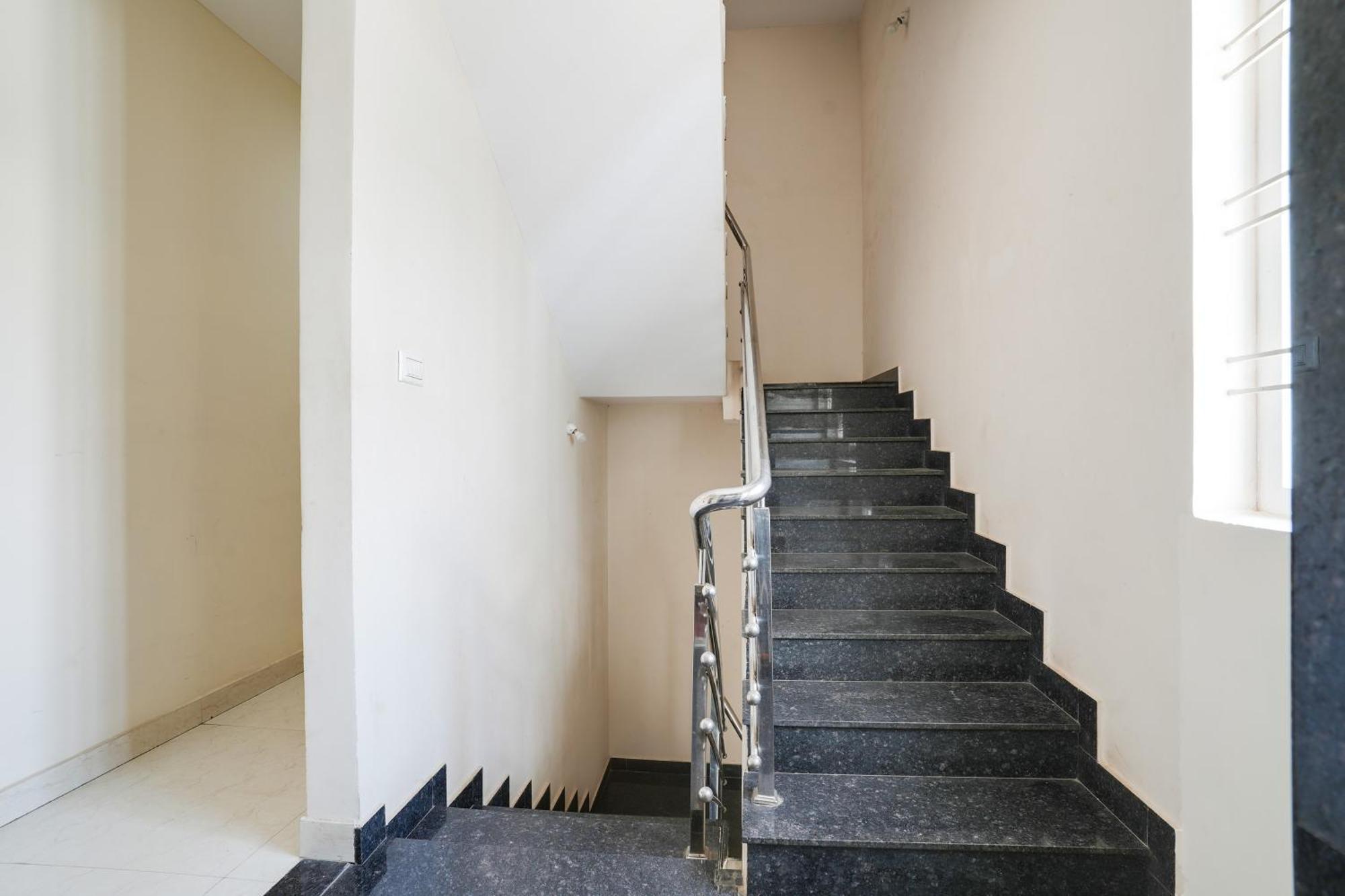 Super Hotel O Bangalore Near Reva Circle Formerly Cka Boarding Yelahanka 外观 照片