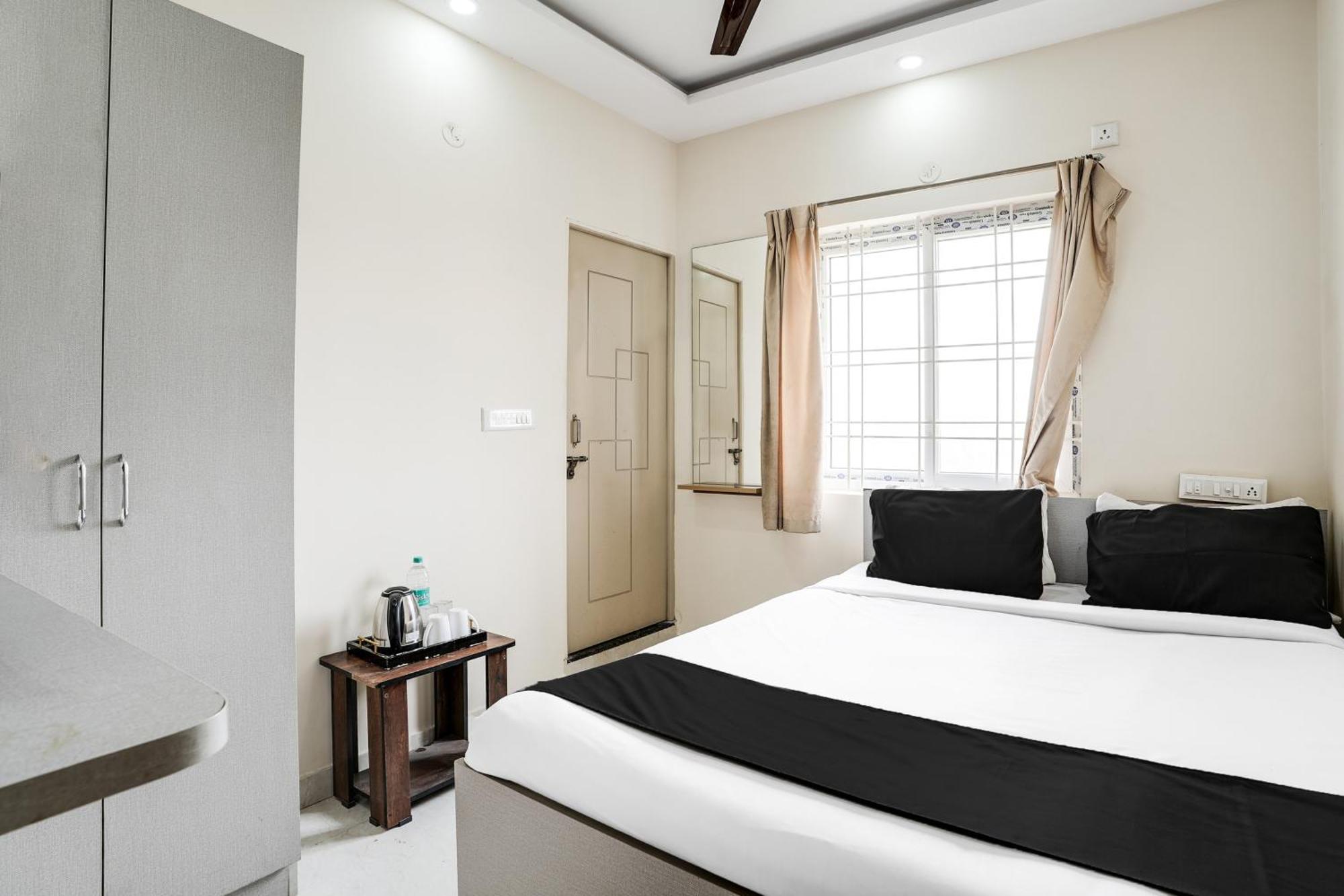 Super Hotel O Bangalore Near Reva Circle Formerly Cka Boarding Yelahanka 外观 照片