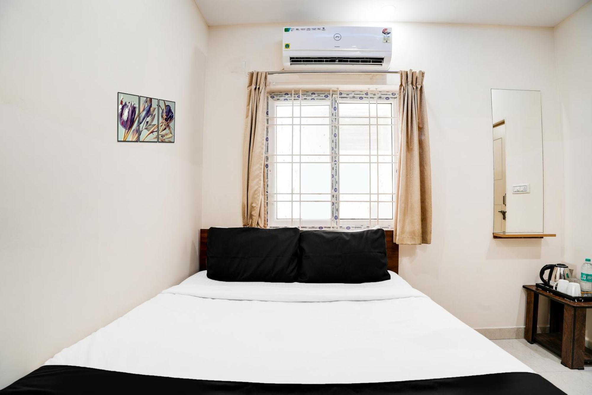 Super Hotel O Bangalore Near Reva Circle Formerly Cka Boarding Yelahanka 外观 照片