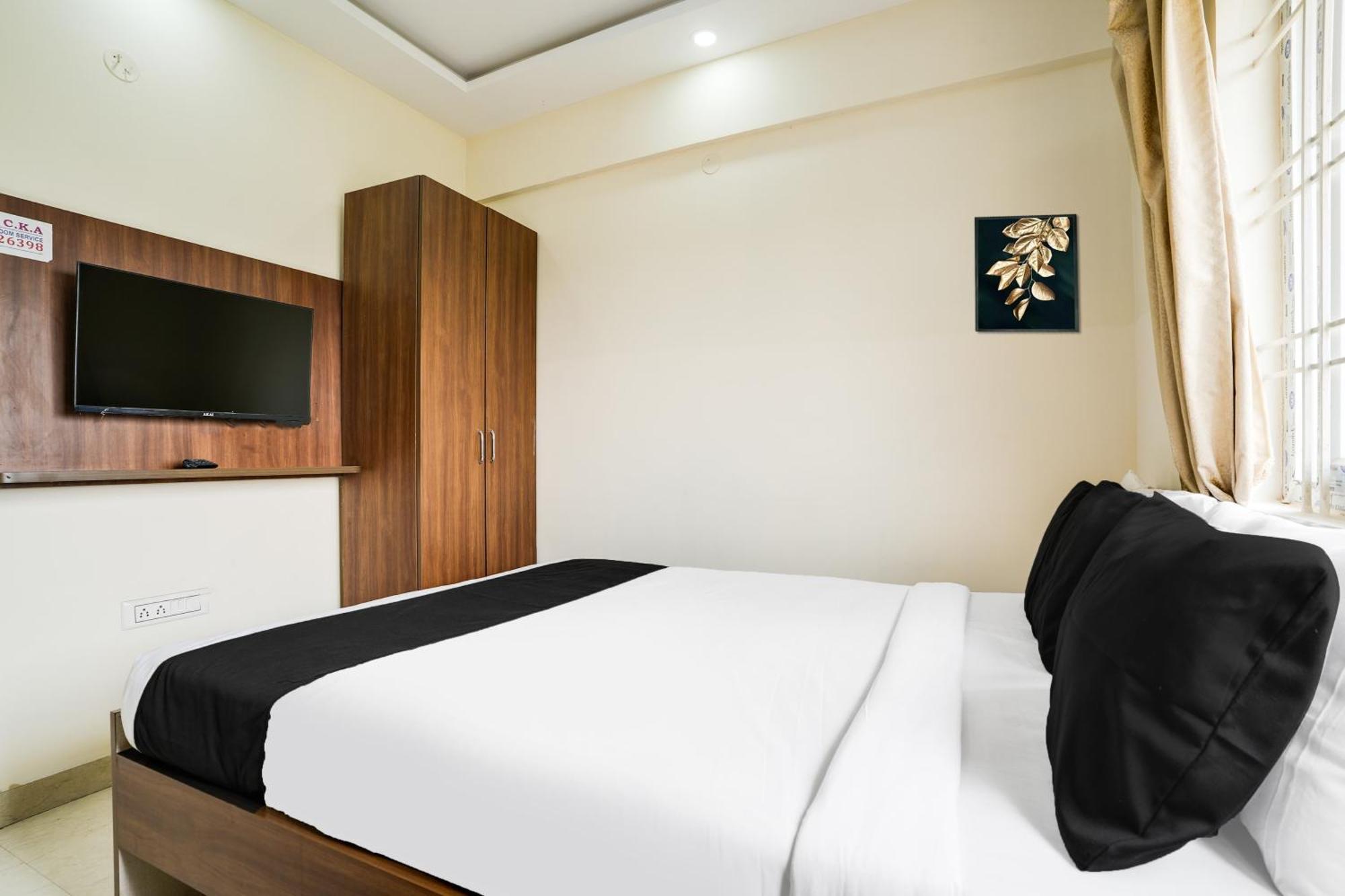 Super Hotel O Bangalore Near Reva Circle Formerly Cka Boarding Yelahanka 外观 照片